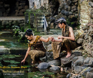 foto prewedding tema tradisional Bali