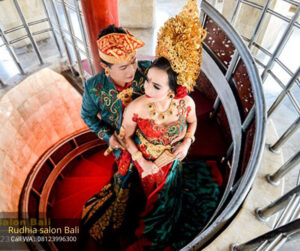 jasa foto prewedding tradisional modern Bali